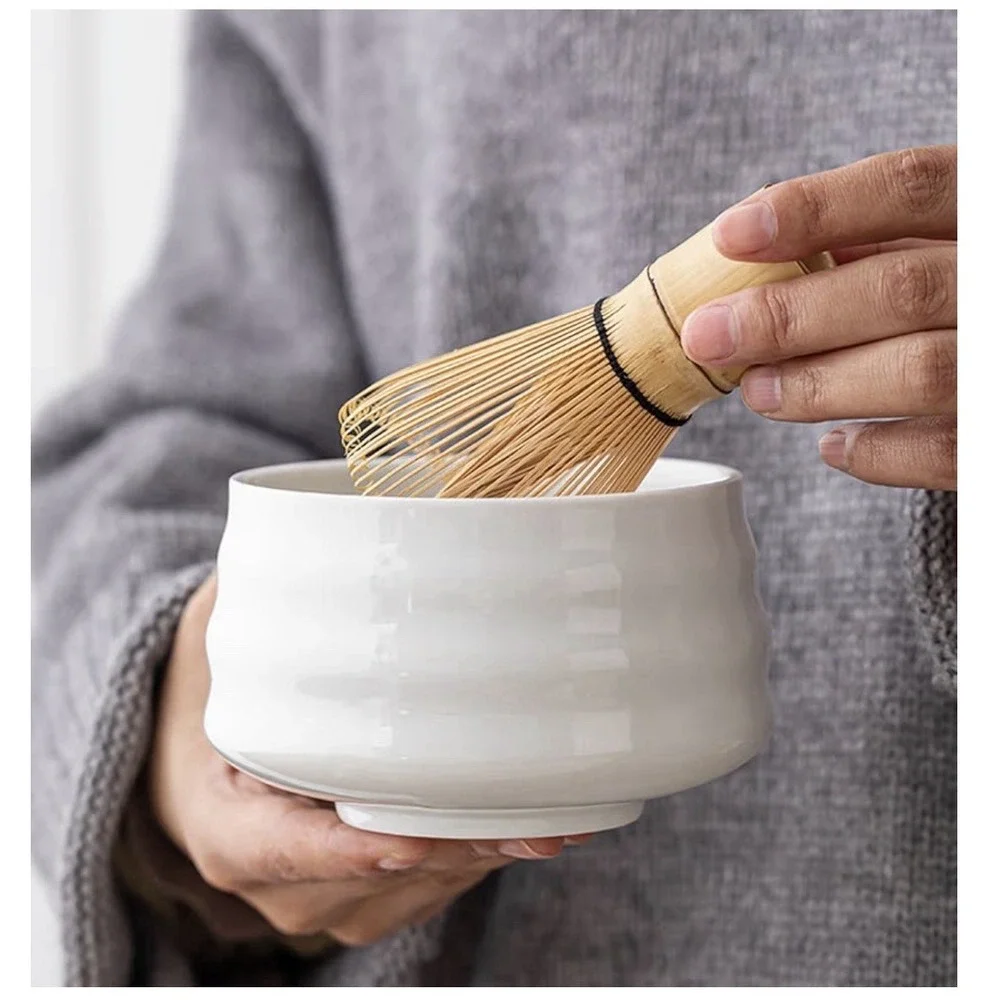 White Ceramic Matcha Tea Set with Bamboo Whisk Scoop and Whisk Holder 4‎ Piece